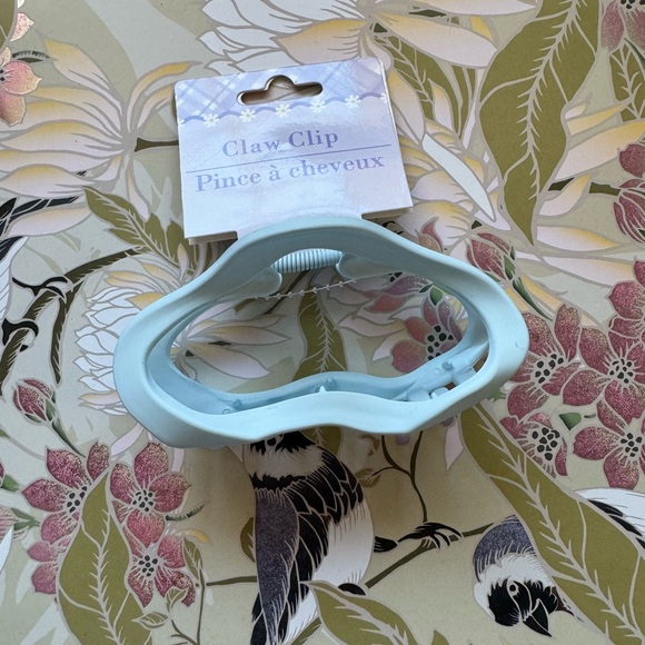 Claw Clip Hair Clip Pastel Blue - Picture 3 of 3